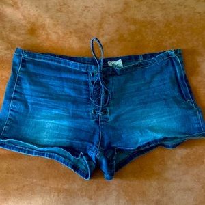 Sadie & Sage denim shorts size L